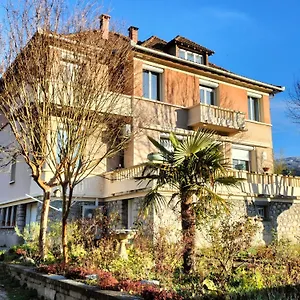 https://le-gite-des-trois-seigneurs.midi-pyreneeshotels.com