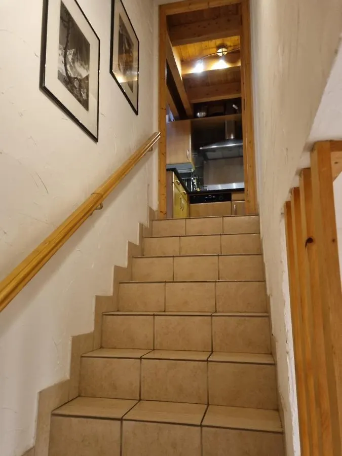 Chalet Tontine, 3 Bedrooms, Sauna, Terrace And Great Views ! Les Houches 0*,  France